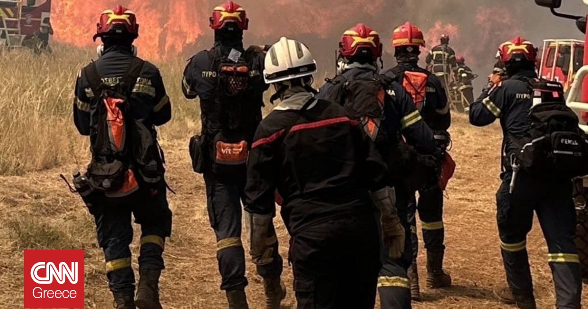 &Sigma;&tau;&eta; &mu;ά&chi;&eta; &mu;&epsilon; &tau;&iota;&sigmaf; &phi;&lambda;ό&gamma;&epsilon;&sigmaf; &sigma;&tau;&eta; &Nu;ό&tau;&iota;&alpha; &Gamma;&alpha;&lambda;&lambda;ί&alpha; 21 Έ&lambda;&lambda;&eta;&nu;&epsilon;&sigmaf; &pi;&upsilon;&rho;&omicron;&sigma;&beta;έ&sigma;&tau;&epsilon;&sigmaf;
