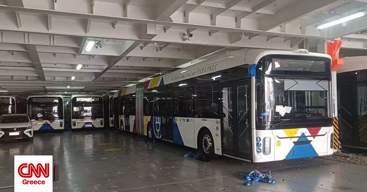 Θεσσαλονίκη: Ηλεκτρικό λεωφορείο έπεσε πάνω σε στάση – Τέσσερις τραυματίες Θεσσαλονίκη: Ηλεκτρικό λεωφορείο έπεσε πάνω σε στάση – Τέσσερις τραυματίες