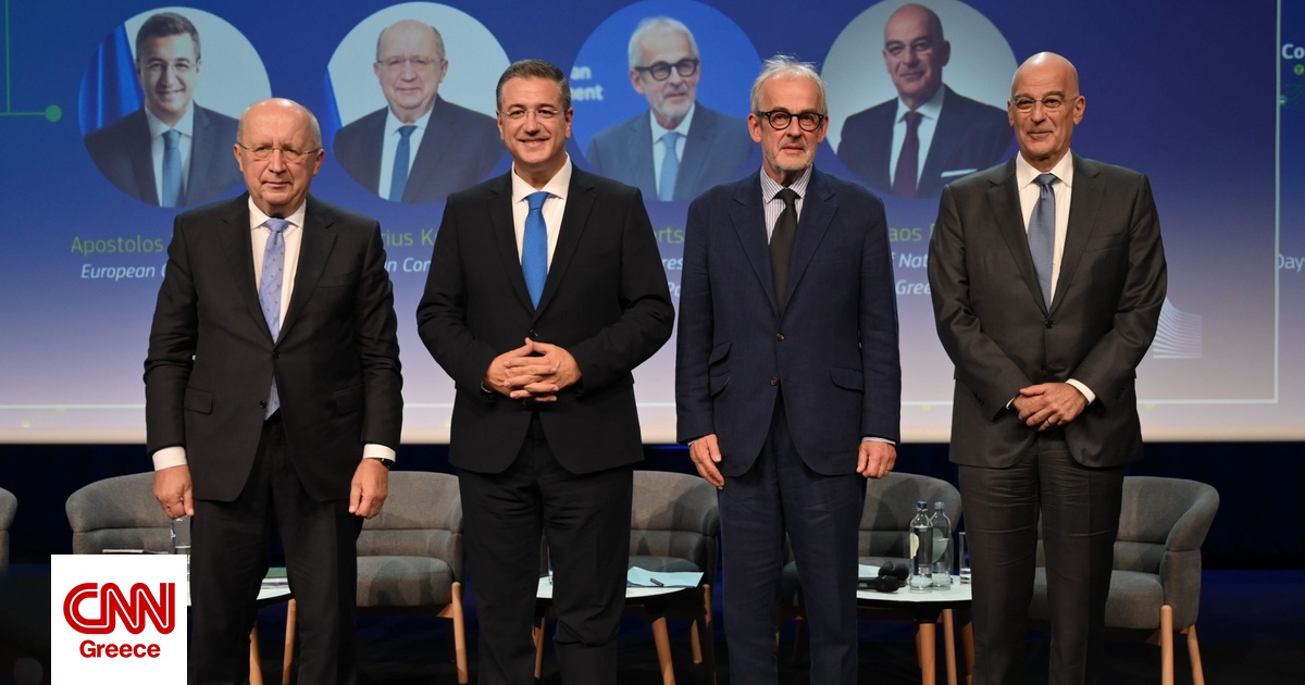 Δένδιας για στρατιωτική κινητικότητα: «Η ρωσική εισβολή στην Ουκρανία αποτελεί καμπανάκι αφύπνισης» Δένδιας για στρατιωτική κινητικότητα: «Η ρωσική εισβολή στην Ουκρανία αποτελεί καμπανάκι αφύπνισης»
