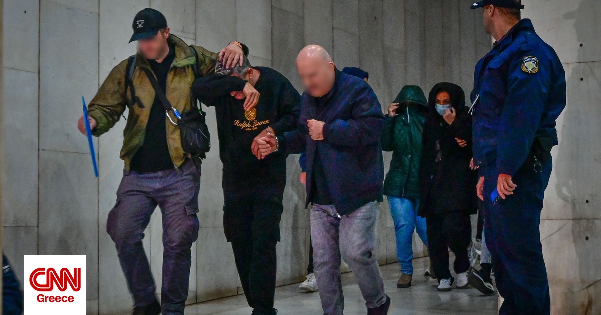 Υπόθεση «Χωριάτικο»: Ξεκινούν οι απολογίες των 59 συλληφθέντων – Στον ανακριτή και ο ιδιοκτήτης Υπόθεση «Χωριάτικο»: Ξεκινούν οι απολογίες των 59 συλληφθέντων – Στον ανακριτή και ο ιδιοκτήτης