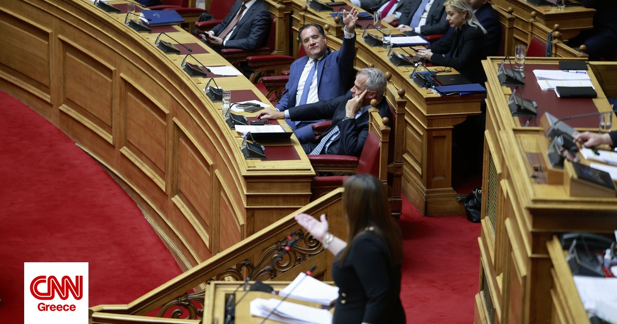 Άγρια κόντρα Γεωργιάδη – Κωνσταντοπούλου: «Δεν φαντάζεσαι πόσο σε σιχαίνομαι, ασήμαντο ανθρωπάκι» Άγρια κόντρα Γεωργιάδη – Κωνσταντοπούλου: «Δεν φαντάζεσαι πόσο σε σιχαίνομαι, ασήμαντο ανθρωπάκι»