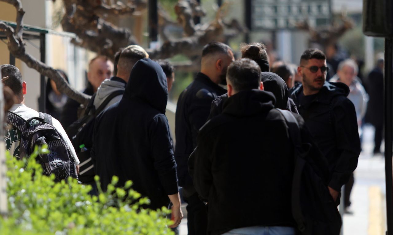 Στα δικαστήρια οι 38 συλληφθέντες για το κύκλωμα παράνομου τζόγου - Ακόμη 100 άτομα στη δικογραφία