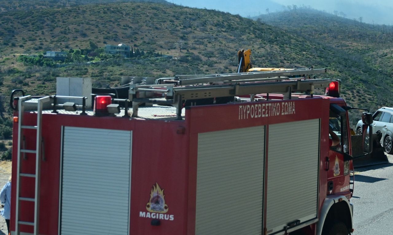 Αναφορές για οσμή αερίου στα νότια προάστια: Εκκενώνονται επιχειρήσεις και σχολεία