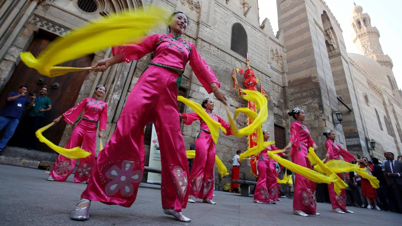 Αφροκινέζικο φεστιβάλ χορού στο Κάιρο