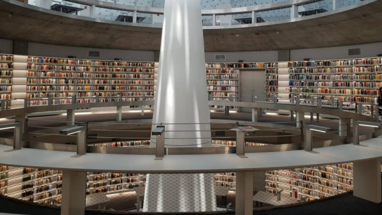 Εντυπωσιάζει η νέα βιβλιοθήκη του Πανεπιστημίου Κύπρου (pics)