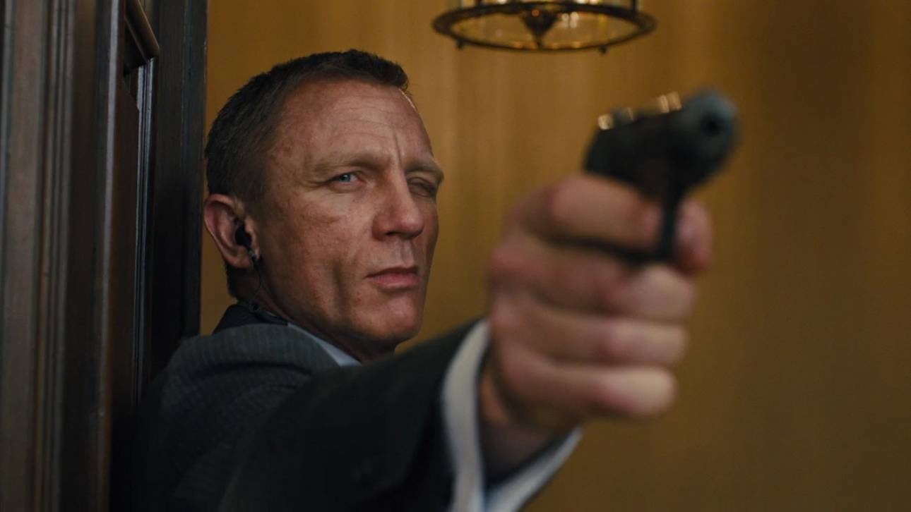 Bond25: Έκρηξη σταμάτησε τα γυρίσματα - Ένας τραυματίας στο πλατώ της «καταραμένης» ταινίας