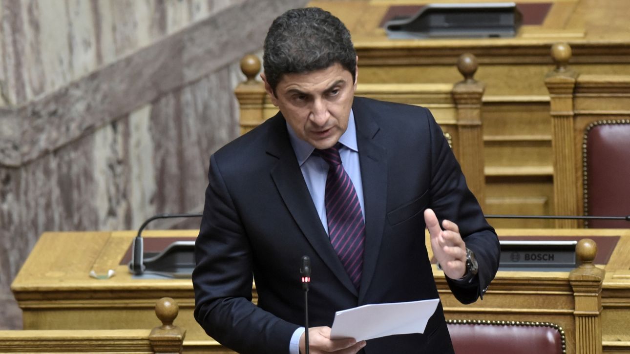 Άρση ασυλίας για τον Λ. Αυγενάκη λόγω του προπηλακισμού υπαλλήλου στο «Ελ. Βενιζέλος» Άρση ασυλίας για τον Λ. Αυγενάκη λόγω του προπηλακισμού υπαλλήλου στο «Ελ. Βενιζέλος»