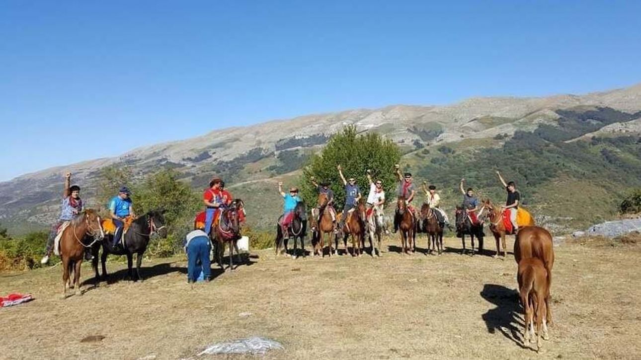 Οι σύγχρονοι καβαλάρηδες της Δράμας: Μια παμπάλαιη παράδοση ζωντανεύει στην Καλή Βρύση