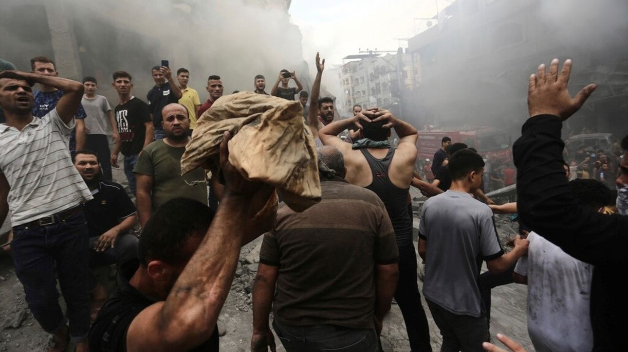 Μπαράζ βομβαρδισμών στη Γάζα - «Παράθυρο» διαλόγου από τη Χαμάς