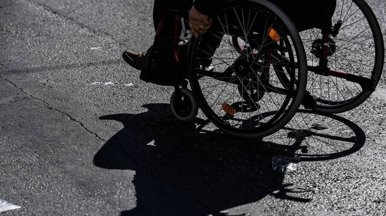 Σε ποιους απευθύνεται το πρόγραμμα «Προσβασιμότητα κατ’ οίκον» – Παράταση έως 18/11 για αιτήσεις