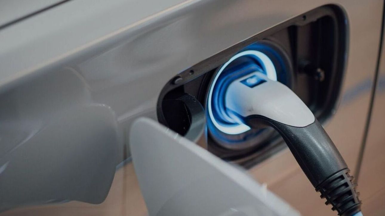 Πρόγραμμα «Κινούμαι Ηλεκτρικά»: Μέχρι πότε παρατείνεται η προθεσμία των αιτήσεων