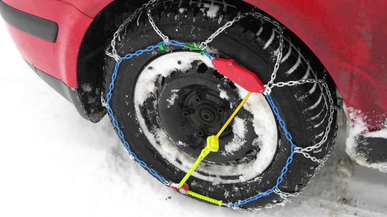 Πότε είναι υποχρεωτικές οι αντιολισθητικές αλυσίδες – Ποιο είναι το πρόστιμο για τους παραβάτες