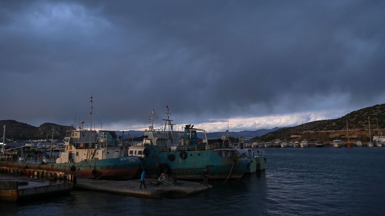 Καιρός: Ισχυρές βροχές και καταιγίδες σε ανατολικό Αιγαίο και Δωδεκάνησα – Βουτιά του υδραργύρου