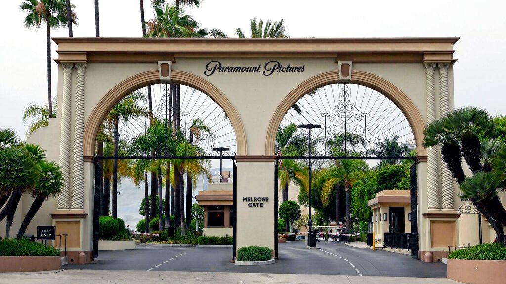 «Σφήνα» της Paramount για την εξαγορά της Warner Bros - «Ανώτερη λύση από του Netflix»