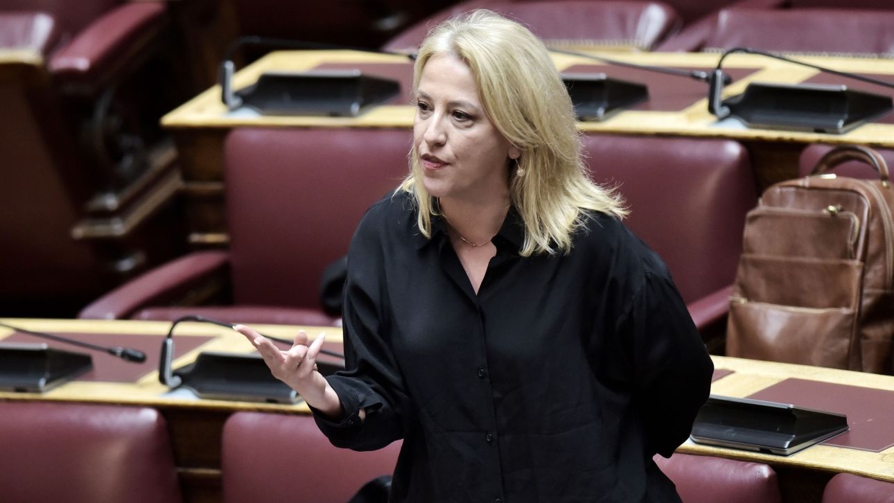 &Sigma;&Upsilon;&Rho;&Iota;&Zeta;&Alpha;: &Alpha;&lambda;&lambda;&alpha;&gamma;ή &sigma;&epsilon;&lambda;ί&delta;&alpha;&sigmaf; &mu;&epsilon; &tau;&eta; &Rho;έ&nu;&alpha; &Delta;&omicron;ύ&rho;&omicron;&upsilon; &sigma;&tau;&eta;&nu; &eta;&gamma;&epsilon;&sigma;ί&alpha;