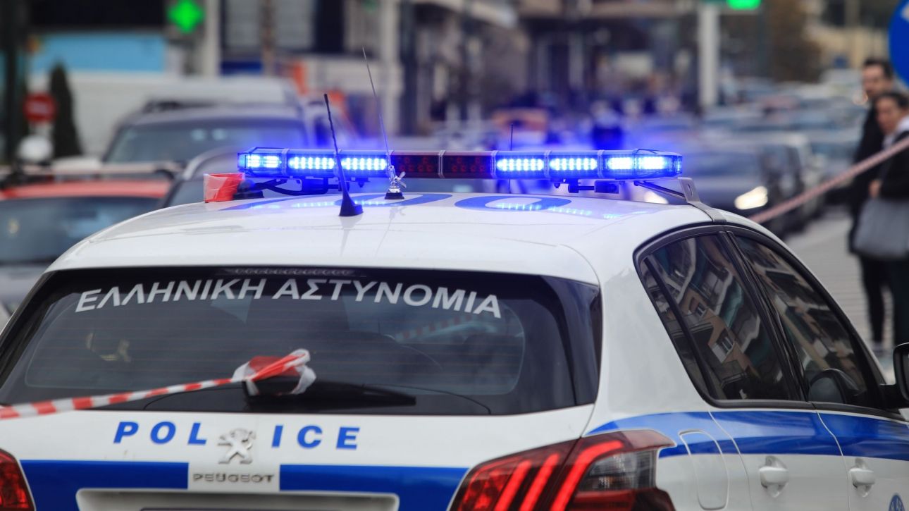 Τα μηνύματα στο κινητό «έκαψαν» τους αστυνομικούς στο κύκλωμα διακίνησης ναρκωτικών Τα μηνύματα στο κινητό «έκαψαν» τους αστυνομικούς στο κύκλωμα διακίνησης ναρκωτικών