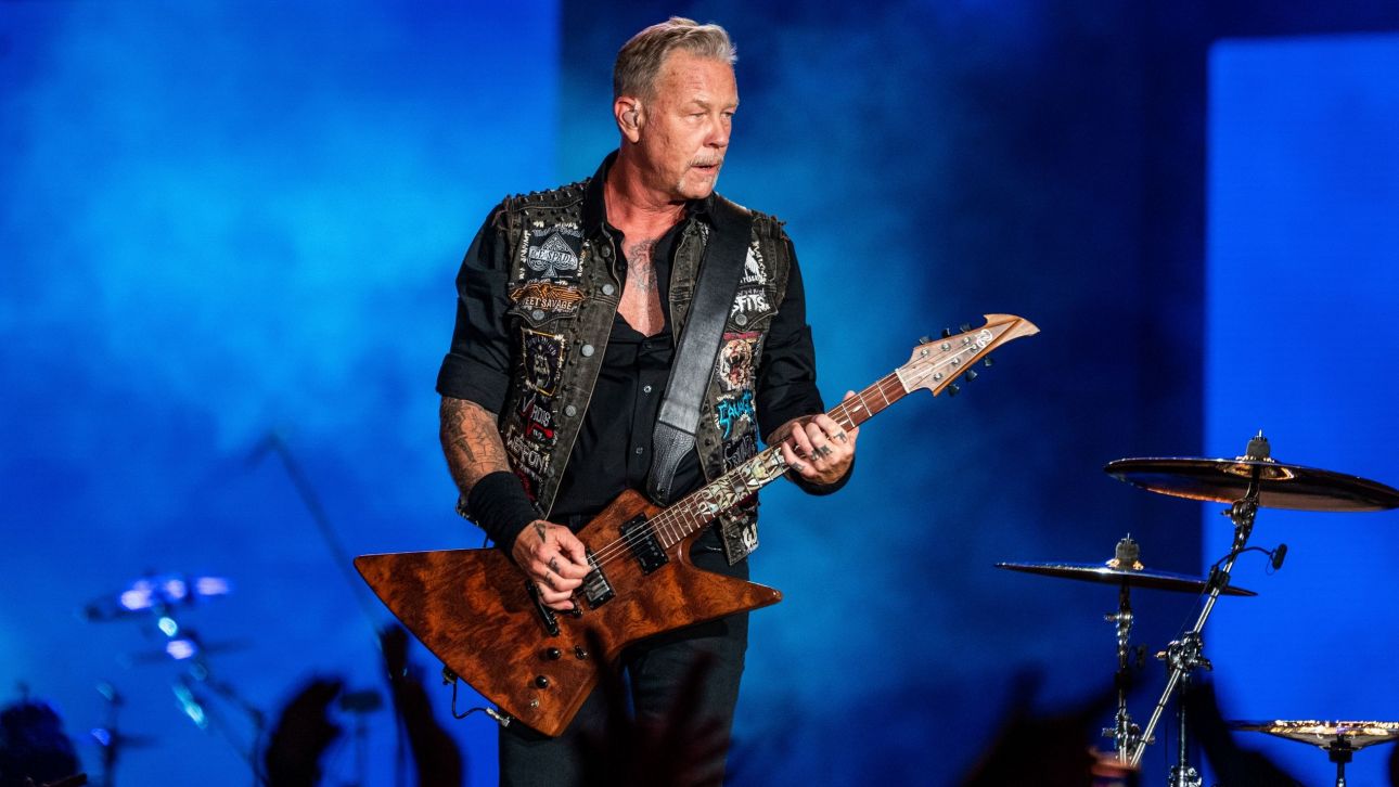 Ο James Hetfield των Metallica έκανε τατουάζ από τις... στάχτες του Lemmy των Motörhead