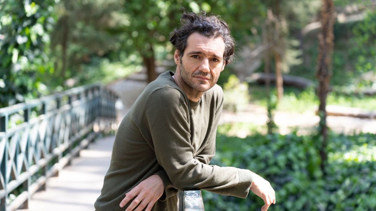 Ο πολυδιάστατος Θάνος Τοκάκης - «Δεν θα γινόμουν με τίποτα πολιτικός»