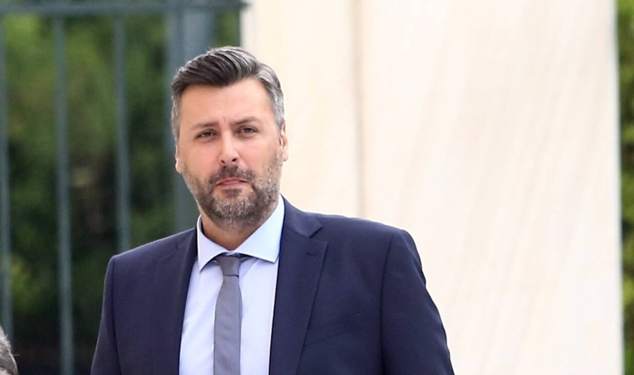&Kappa;&alpha;&lambda;&lambda;&iota;ά&nu;&omicron;&sigmaf; &gamma;&iota;&alpha; &phi;ή&mu;&epsilon;&sigmaf; έ&nu;&tau;&alpha;&xi;ή&sigmaf; &tau;&omicron;&upsilon; &sigma;&epsilon; &kappa;ό&mu;&mu;&alpha; &Sigma;&alpha;&mu;&alpha;&rho;ά: &laquo;&Tau;&omicron;&nu; &sigma;έ&beta;&omicron;&mu;&alpha;&iota;, ό&mu;&omega;&sigmaf; &delta;&epsilon;&nu; έ&chi;&omega; &nu;&alpha; &pi;ά&omega; &pi;&omicron;&upsilon;&theta;&epsilon;&nu;ά&raquo;