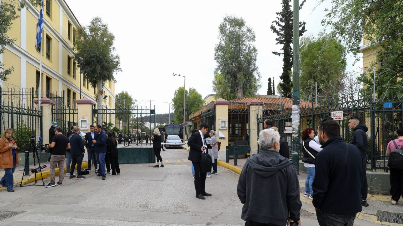 Προφυλακιστέος ο 25χρονος διανομέας που τραυμάτισε με κατσαβίδι οδηγό ΙΧ στην Ιερά Οδό