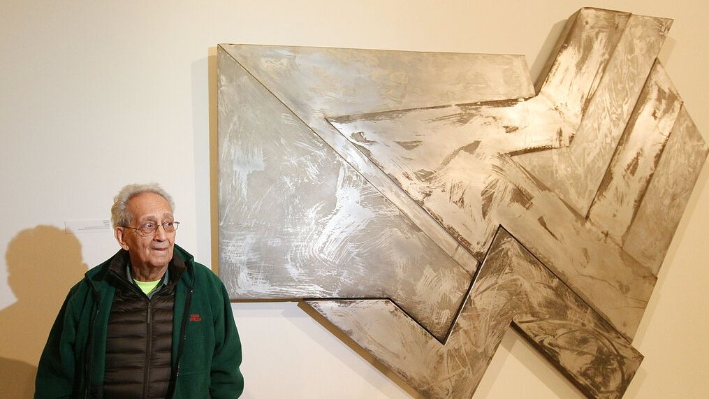 Πέθανε ο πολυτάλαντος Φρανκ Στέλλα - Είχε ασχοληθεί με την ζωγραφική, τη γλυπτική και τη χαρακτική