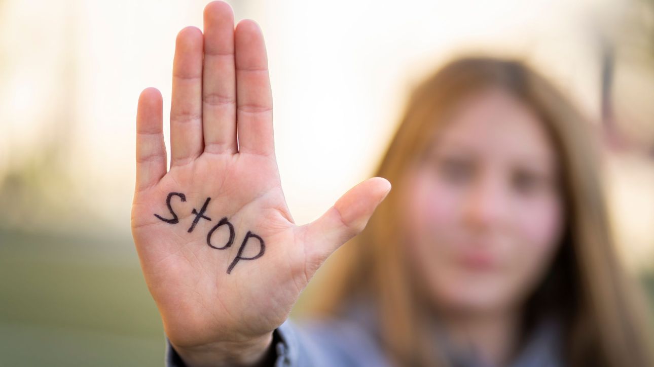 &Sigma;&omicron;&upsilon;&eta;&delta;ό&sigmaf; &epsilon;&xi;έ&delta;&iota;&delta;&epsilon; &tau;&eta; &sigma;ύ&zeta;&upsilon;&gamma;ό &tau;&omicron;&upsilon; &mu;&epsilon; &pi;&epsilon;&rho;&iota;&sigma;&sigma;ό&tau;&epsilon;&rho;&omicron;&upsilon;&sigmaf; &alpha;&pi;ό 120 ά&nu;&delta;&rho;&epsilon;&sigmaf;