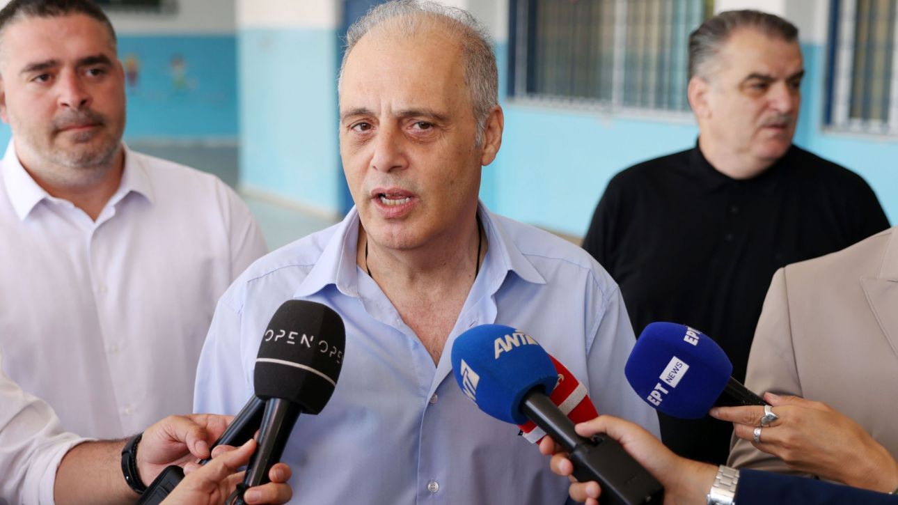 «Πυρά» Βελόπουλου κατά Μητσοτάκη: «Ο πρωθυπουργός υπερφορολογεί τον ελληνικό λαό» «Πυρά» Βελόπουλου κατά Μητσοτάκη: «Ο πρωθυπουργός υπερφορολογεί τον ελληνικό λαό»