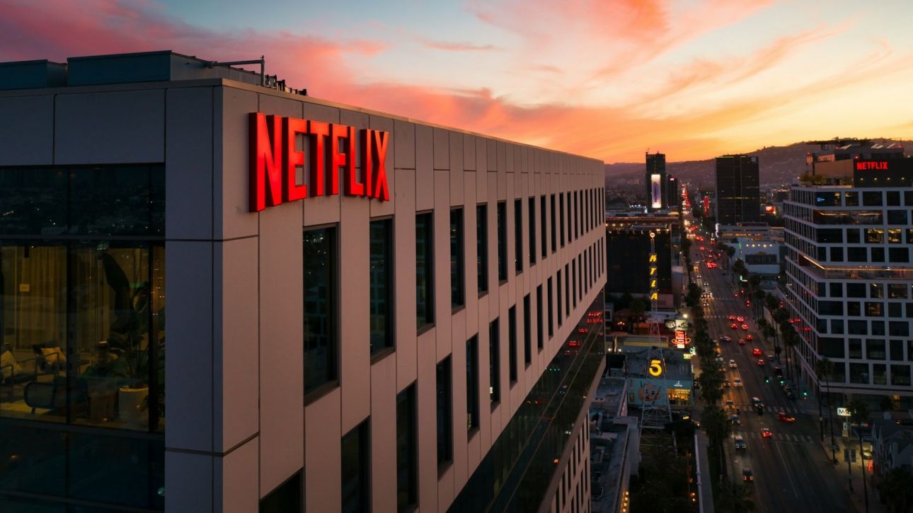 Bloomberg: Σκέψεις για εντελώς δωρεάν έκδοση του Netflix στην Ευρώπη με διαφημίσεις