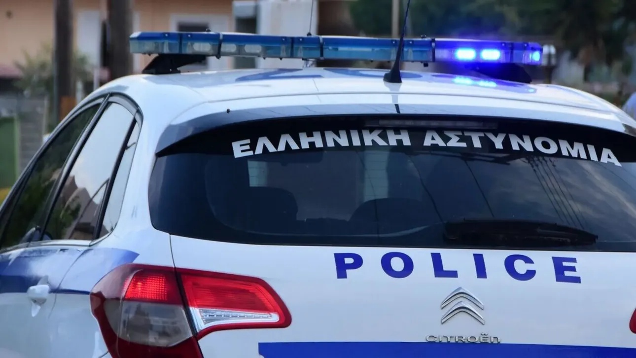 Πάτρα: Ηλικιωμένη άνοιξε την πόρτα στον ληστή της – Ανθρωποκυνηγητό για τον εντοπισμό του δράστη Πάτρα: Ηλικιωμένη άνοιξε την πόρτα στον ληστή της – Ανθρωποκυνηγητό για τον εντοπισμό του δράστη