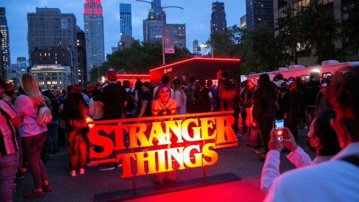 Οι δημιουργοί του «Stranger Things» προχωρούν σε συνεργασία με την Paramount