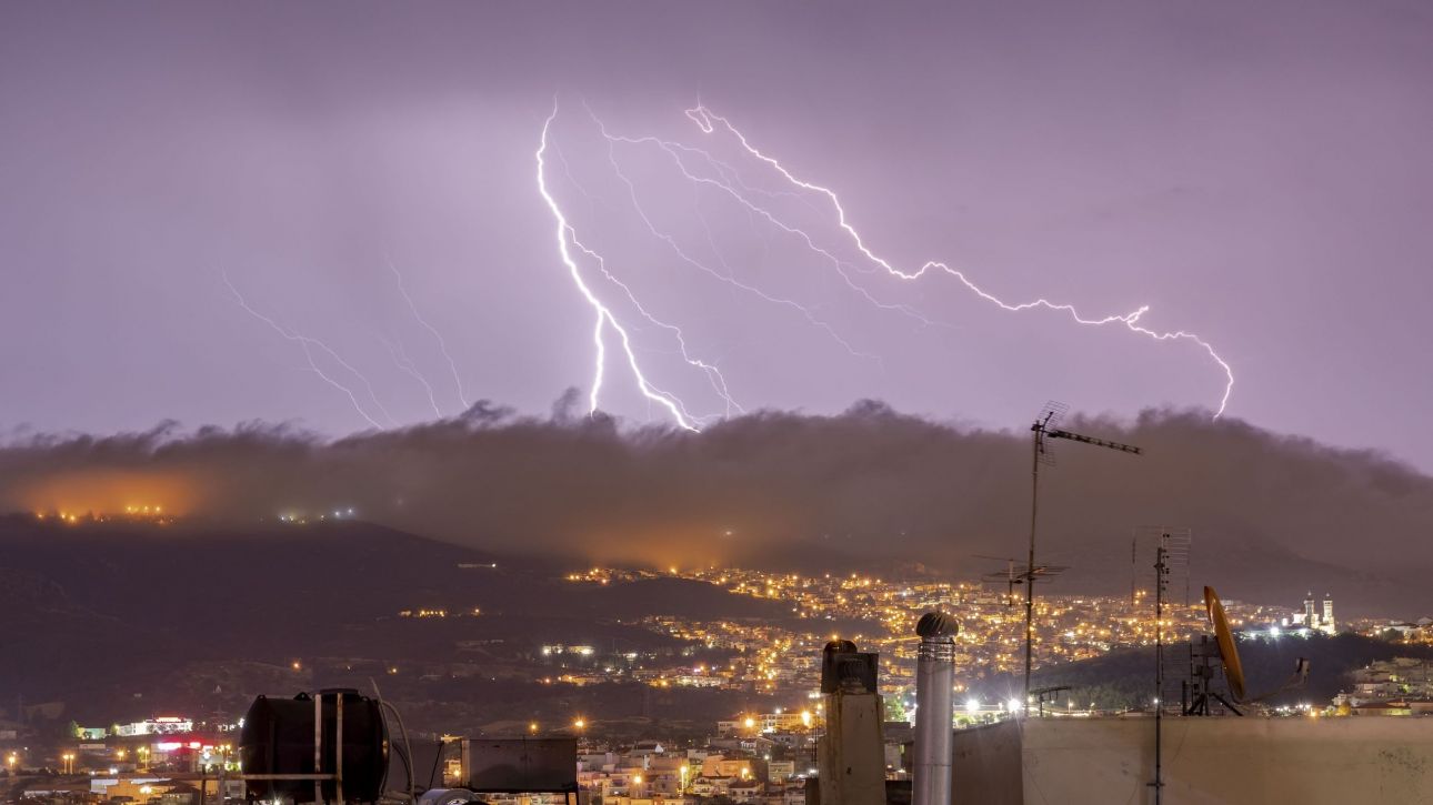 Κακοκαιρία «ADEL»: Ισχυρή καταιγίδα στην Αττική – Προβλήματα σε Ιόνιο, Πελοπόννησο και Μακεδονία