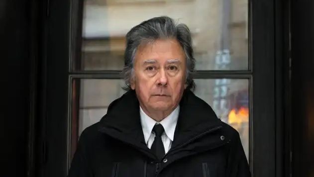 Bookreads: Ο πρώην Γάλλος αστυνομικός που έγινε συγγραφέας αστυνομικής λογοτεχνίας