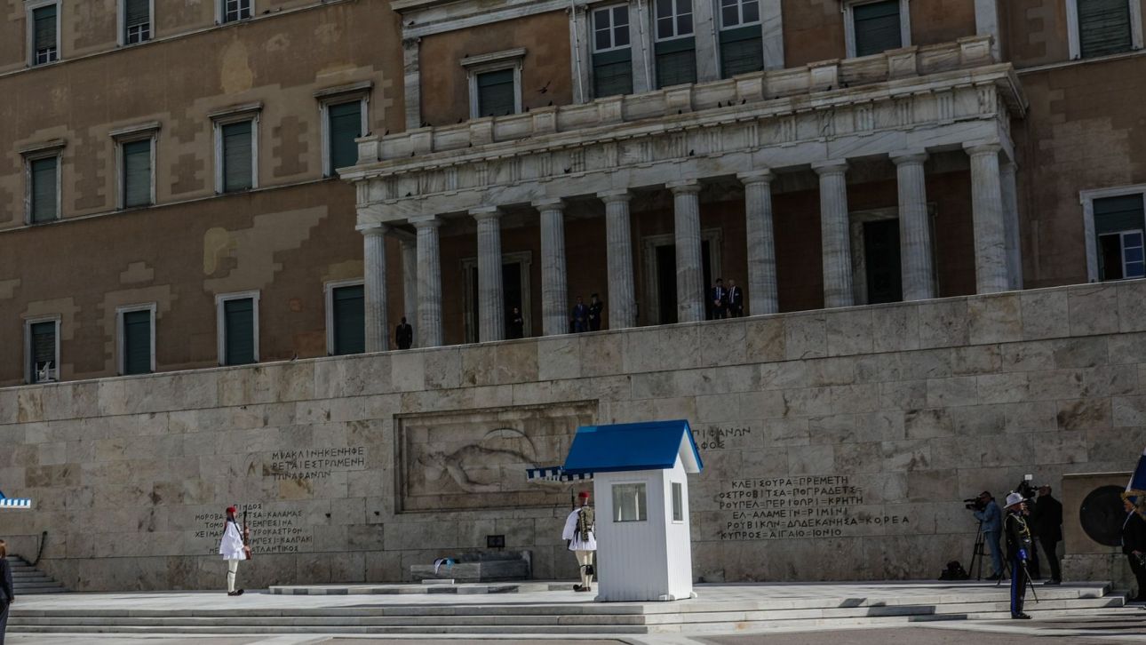 Στη Βουλή αύριο η τροπολογία για τον Άγνωστο Στρατιώτη – «Μετωπική» κυβέρνησης – αντιπολίτευσης Στη Βουλή αύριο η τροπολογία για τον Άγνωστο Στρατιώτη – «Μετωπική» κυβέρνησης – αντιπολίτευσης