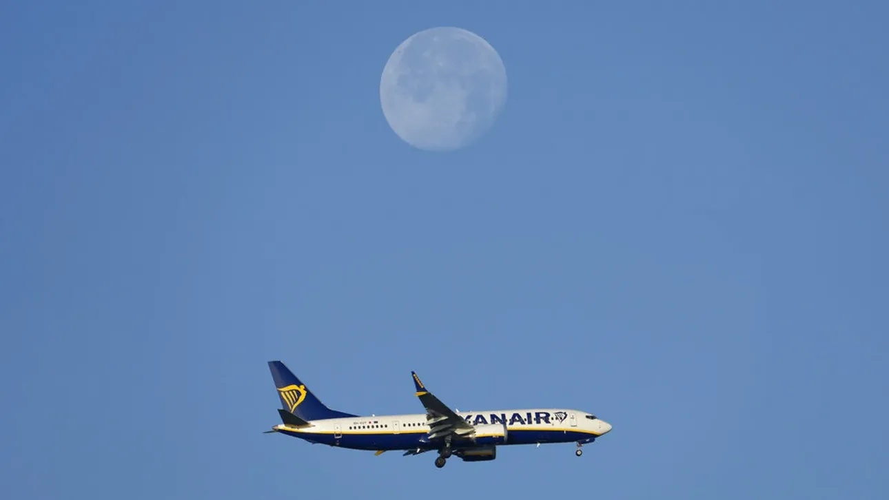 Ryanair: Δεν αναμένει ελλείψεις καυσίμων τον Μάιο αλλά «δεν είναι σίγουρη» τι θα γίνει τον Ιούνιο