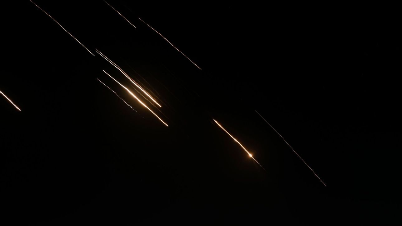 Βίντεο από την πυραυλική επίθεση του Ιράν στο κεντρικό Ισραήλ - Ένας νεκρός και τρεις τραυματίες