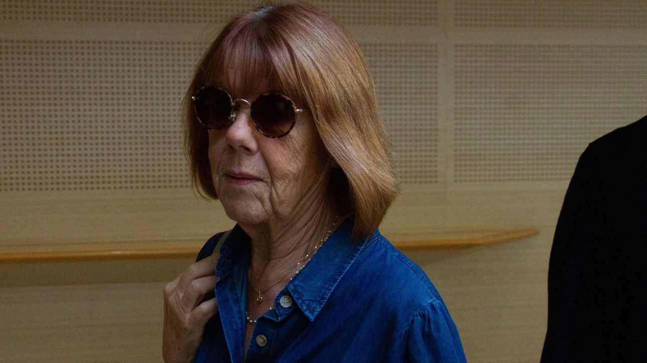 &Zeta;&iota;&zeta;έ&lambda; &Pi;&epsilon;&lambda;&iota;&kappa;ό: &laquo;&Eta; &nu;&tau;&rho;&omicron;&pi;ή &pi;&rho;έ&pi;&epsilon;&iota; &nu;&alpha; &alpha;&lambda;&lambda;ά&xi;&epsilon;&iota; &pi;&lambda;&epsilon;&upsilon;&rho;ά&raquo;-&Eta; &gamma;&upsilon;&nu;&alpha;ί&kappa;&alpha; &pi;&omicron;&upsilon; &mu;&epsilon;&tau;έ&tau;&rho;&epsilon;&psi;&epsilon; &tau;&eta; &phi;&rho;ί&kappa;&eta; &sigma;&epsilon; &delta;&eta;&mu;ό&sigma;&iota;&omicron; &alpha;&gamma;ώ&nu;&alpha;