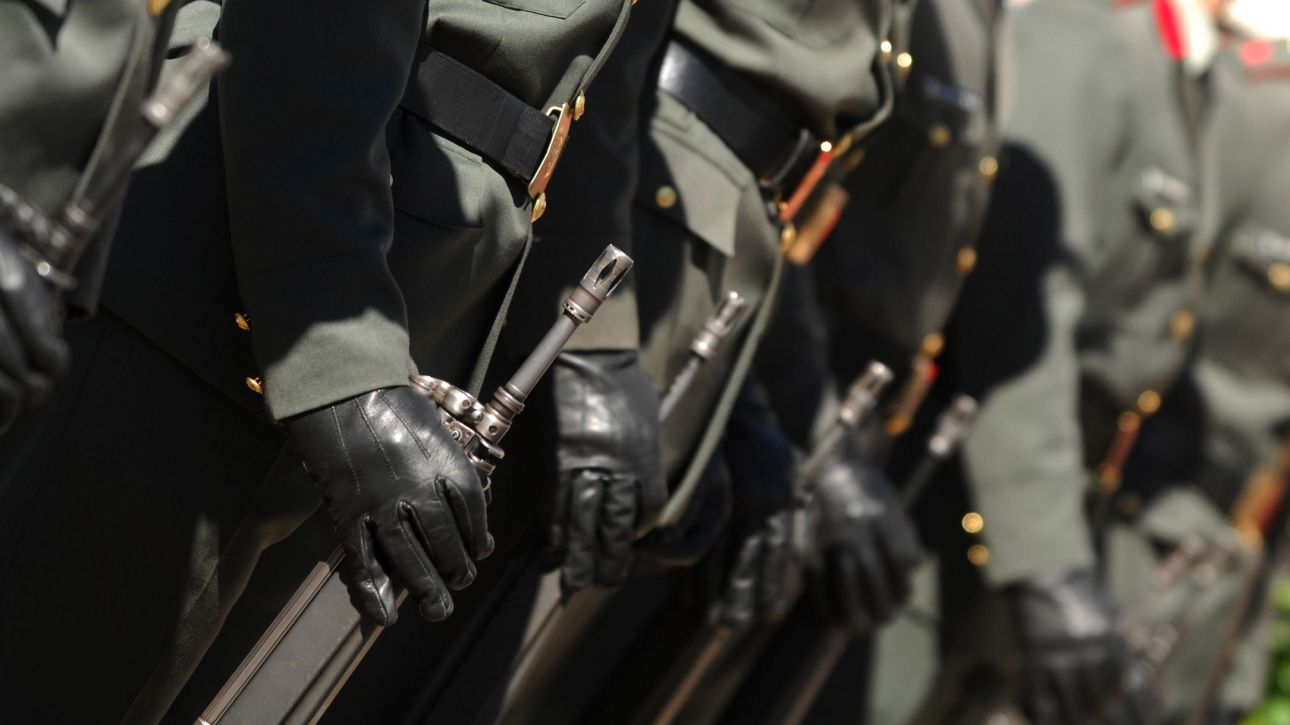 Οι πρώτες γυναίκες έφεδροι αξιωματικοί στις Ένοπλες Δυνάμεις στα Ειδικά Προγράμματα Θητείας