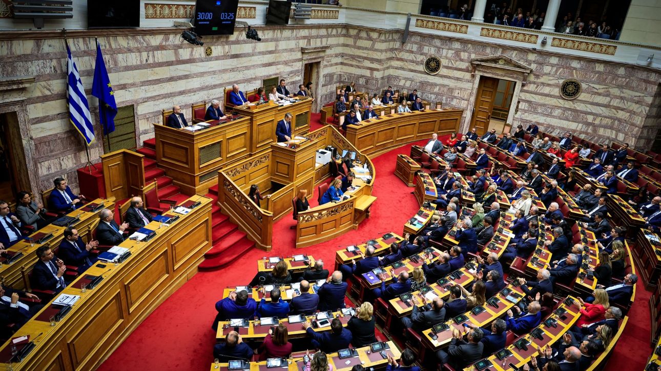 Ψηφίζεται η τροπολογία για τον Άγνωστο Στρατιώτη – Στο επίκεντρο νέας κόντρας η «σιωπή» Δένδια Ψηφίζεται η τροπολογία για τον Άγνωστο Στρατιώτη – Στο επίκεντρο νέας κόντρας η «σιωπή» Δένδια
