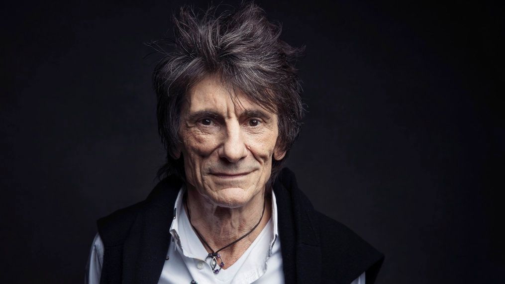 Πατέρας ξανά με δίδυμα ο Ρόνι Γουντ των Rolling Stones στα 69 του