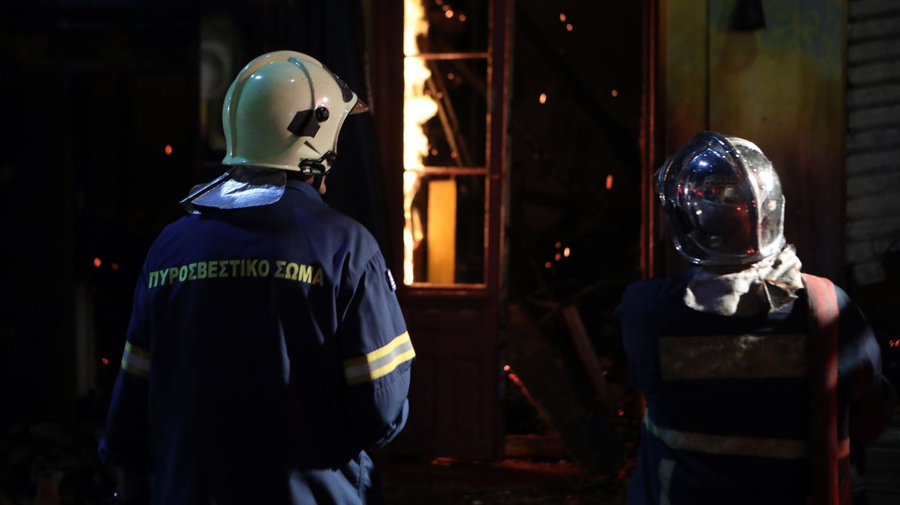 Αμεση επέμβαση της Πυροσβεστικής σε φωτιά στο Τζάνειο: Εκδηλώθηκε στο λεβητοστάσιο Αμεση επέμβαση της Πυροσβεστικής σε φωτιά στο Τζάνειο: Εκδηλώθηκε στο λεβητοστάσιο