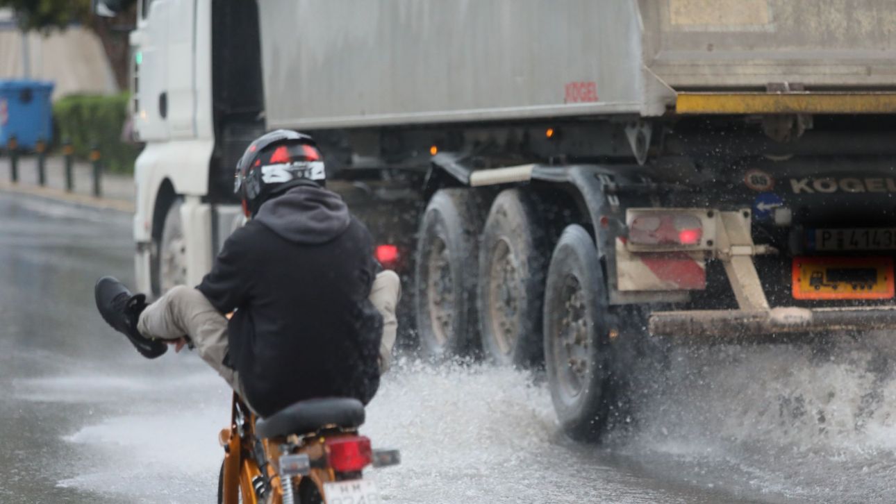Καιρός σήμερα: Συννεφιά σε όλη τη χώρα – Βροχές και καταιγίδες σε Καστελλόριζο, Κρήτη και Ιόνιο