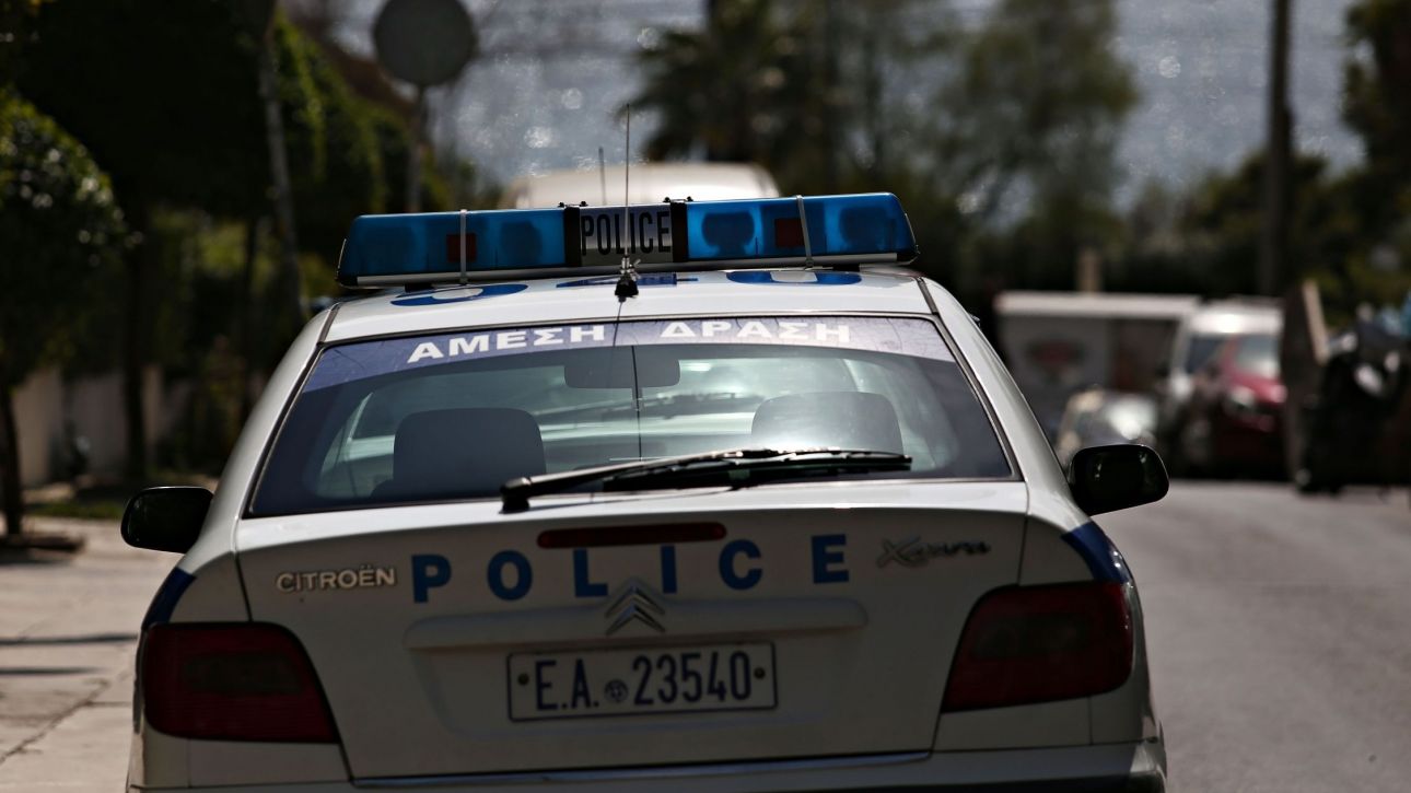 Νίκαια: Ζευγάρι που εκτελούσε εργασίες καθαρισμού σε σπίτι συνελήφθη για κλοπή Νίκαια: Ζευγάρι που εκτελούσε εργασίες καθαρισμού σε σπίτι συνελήφθη για κλοπή