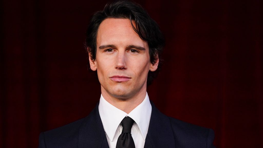 Ο πρώτος πρωταγωνιστικός ρόλος του Κόρι Μάικλ Σμιθ στην ταινία «October» της A24