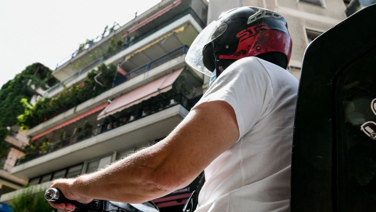Παραβίαση της απαγόρευσης εργασίας εν μέσω καύσωνα καταγγέλλει η ΓΣΕΕ Παραβίαση της απαγόρευσης εργασίας εν μέσω καύσωνα καταγγέλλει η ΓΣΕΕ