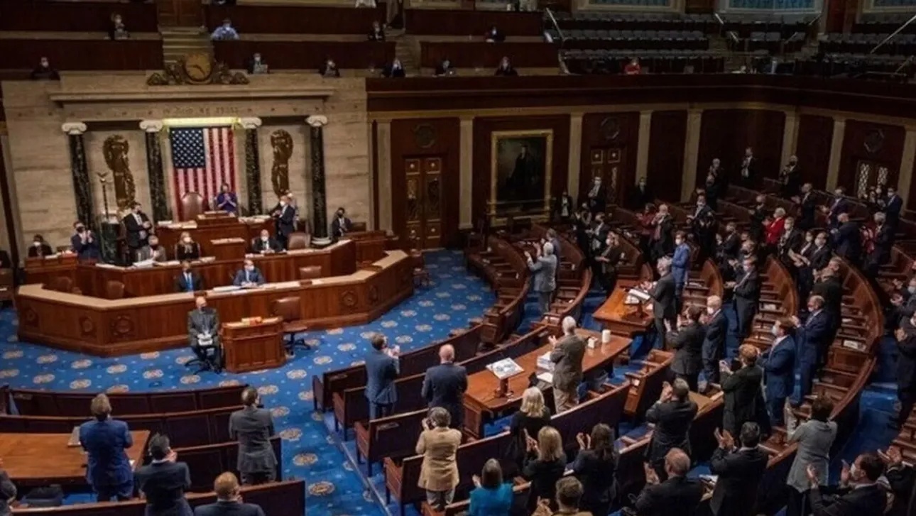 «Όχι» από τη Γερουσία σε νέες επιθέσεις από τον Τραμπ στη Βενεζουέλα