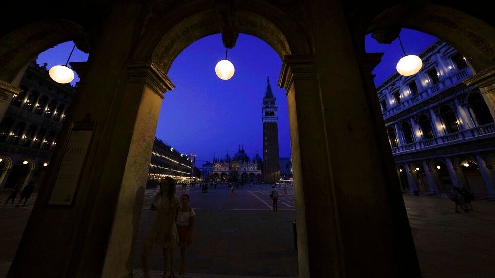 Το φως της νύχτας στη Βενετία, πηγή έμπνευσης για την Δανή σχεδιάστρια Sophie Bille Brahe