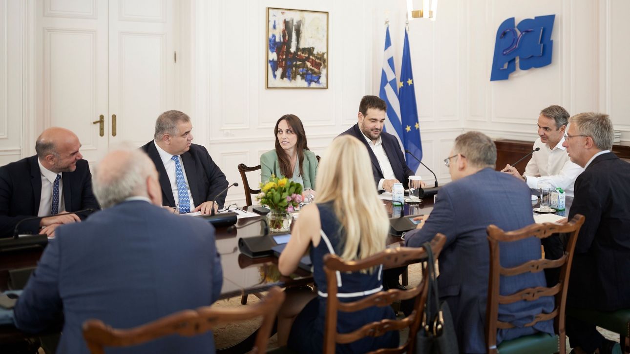 Μητσοτάκης: Στόχος η επιτάχυνση των διαδικασιών της πειθαρχικής δικαιοσύνης στο Δημόσιο