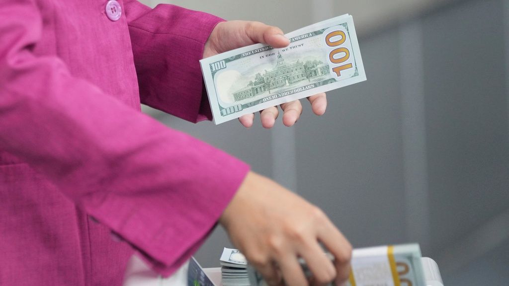 Γιατί έρχονται οι δισεκατομμυριούχοι στην Ελλάδα - Τι είναι το φορολογικό καθεστώς Non Dom