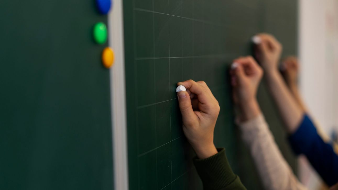 Δημιουργούνται 2.130 νέες οργανικές θέσεις νηπιαγωγών και εκπαιδευτικών