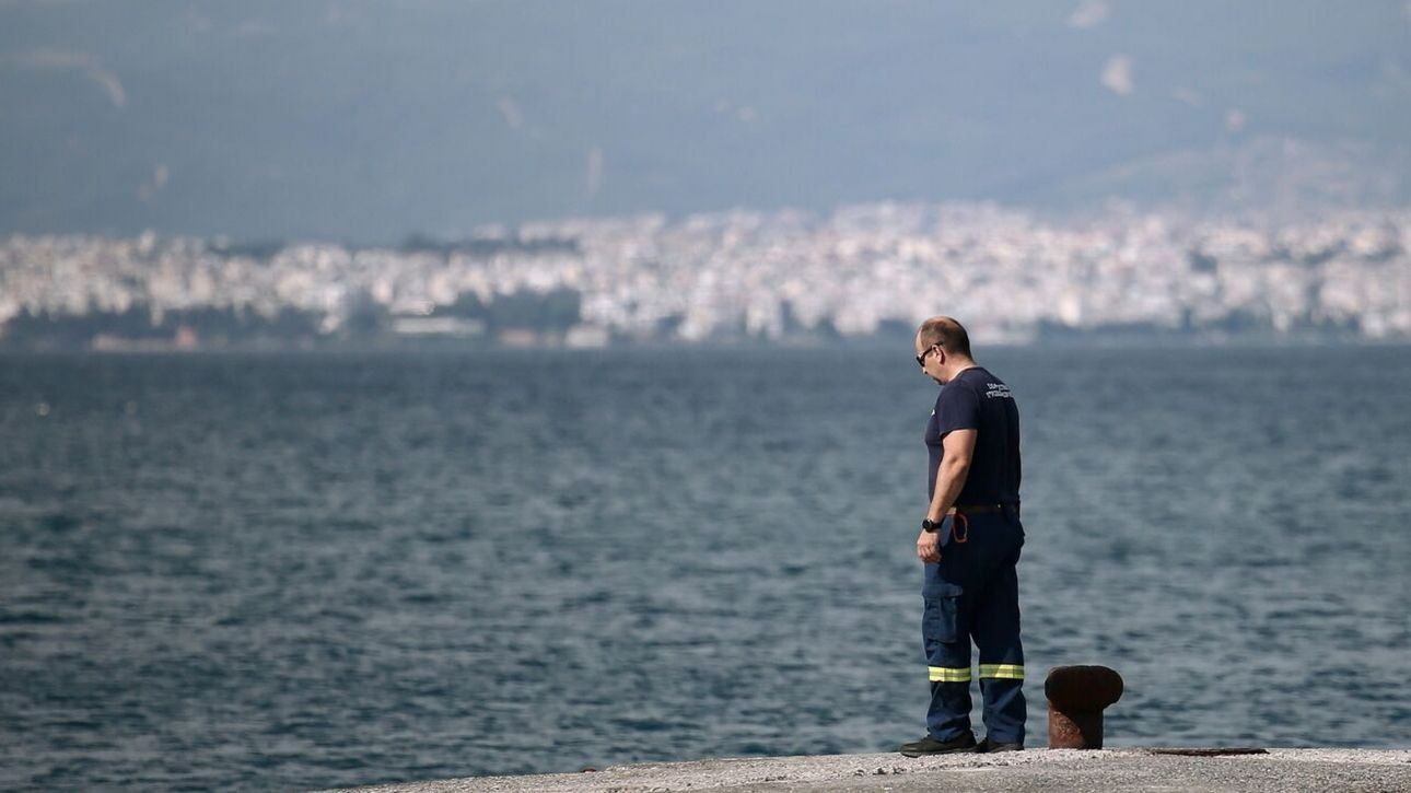 Κόρινθος: Συναγερμός για αυτοκίνητο που έπεσε στη θάλασσα